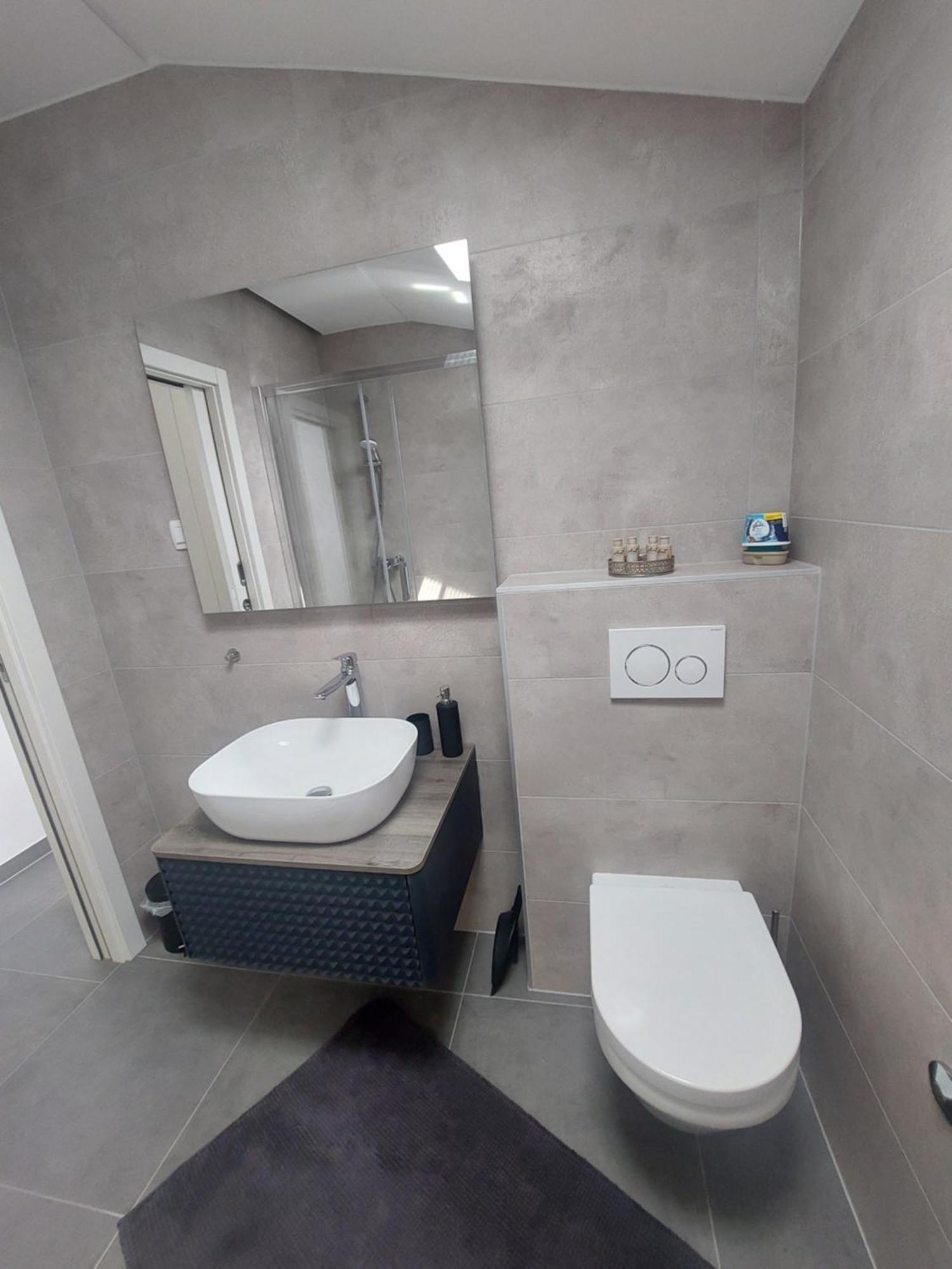 Apartments R&B Baska  Bagian luar foto