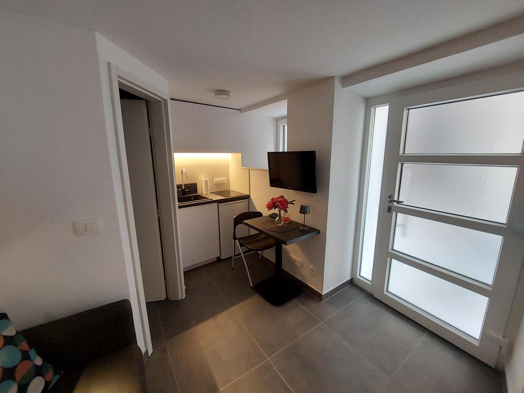 Apartments R&B Baska  Bagian luar foto