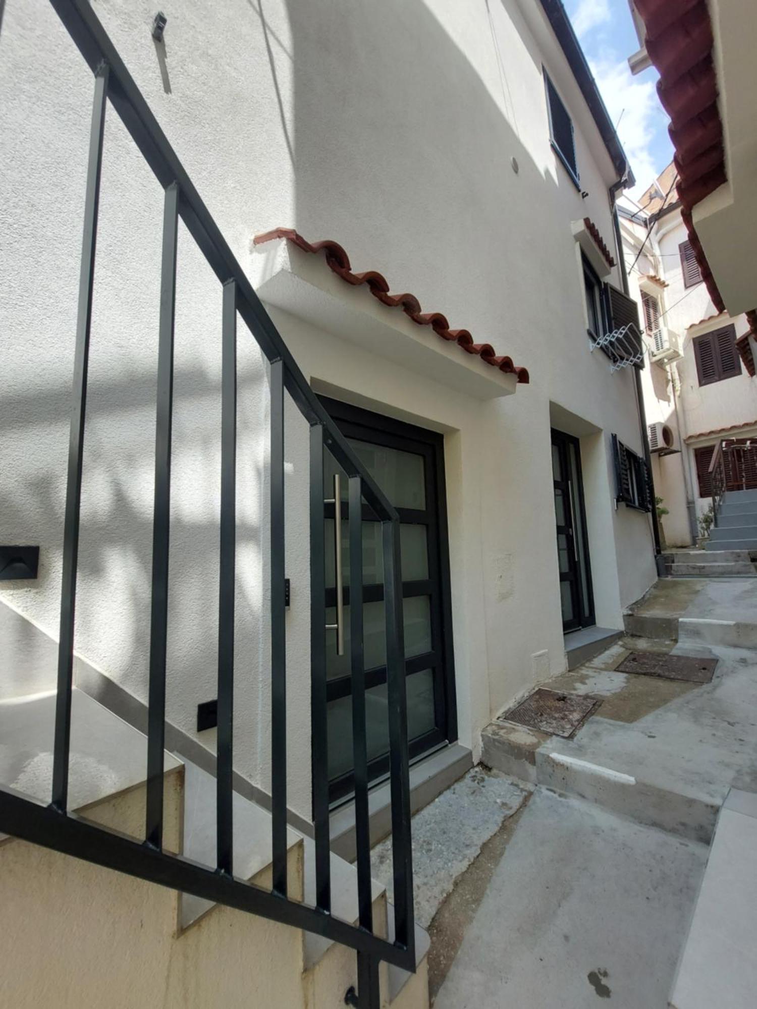 Apartments R&B Baska  Bagian luar foto